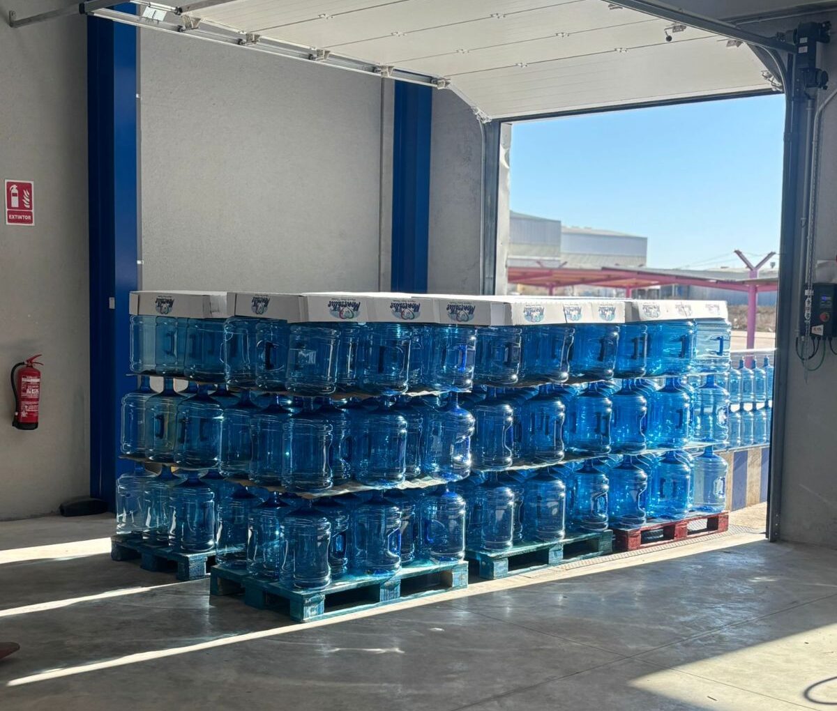 Pedido de Botellones de PET fabricados por Marivending
